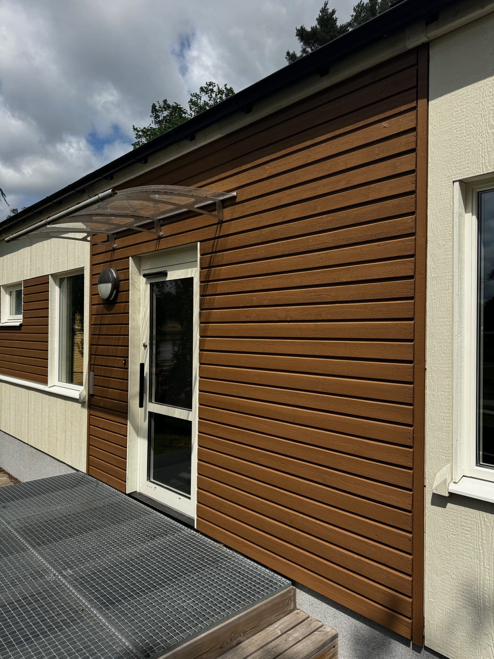 Färdig förskola eller kontor med vattenburen värme, S4354, exteriör