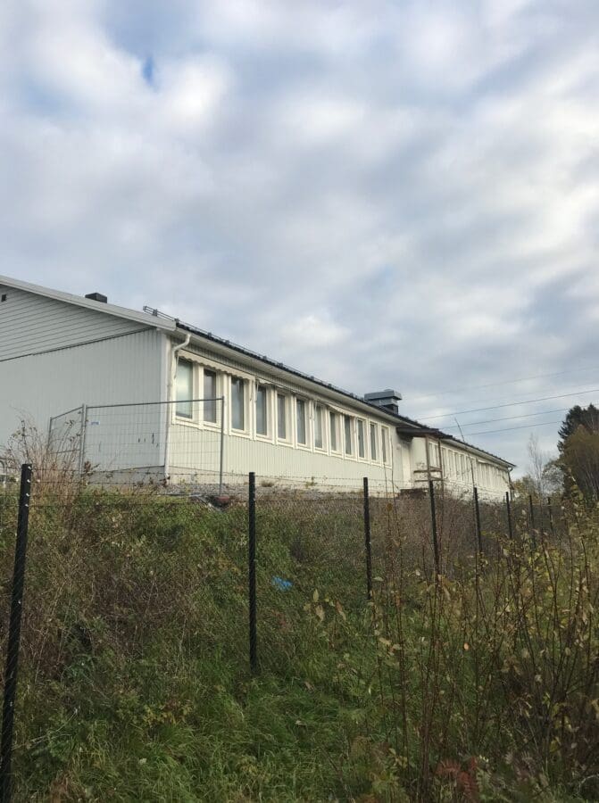 Kontors-/skolbyggnad 475kvm, S3386, exteriör